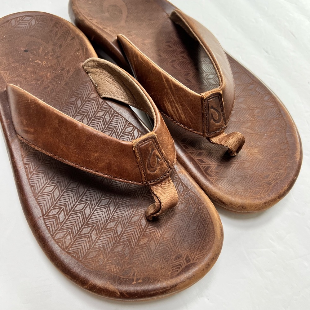 OluKai Ilikai Leather Sandals